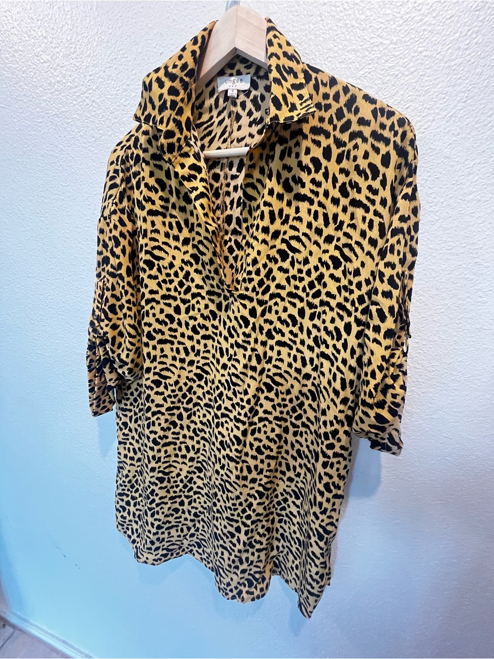 Umgee Black & Yellow Leopard Print Button-Up